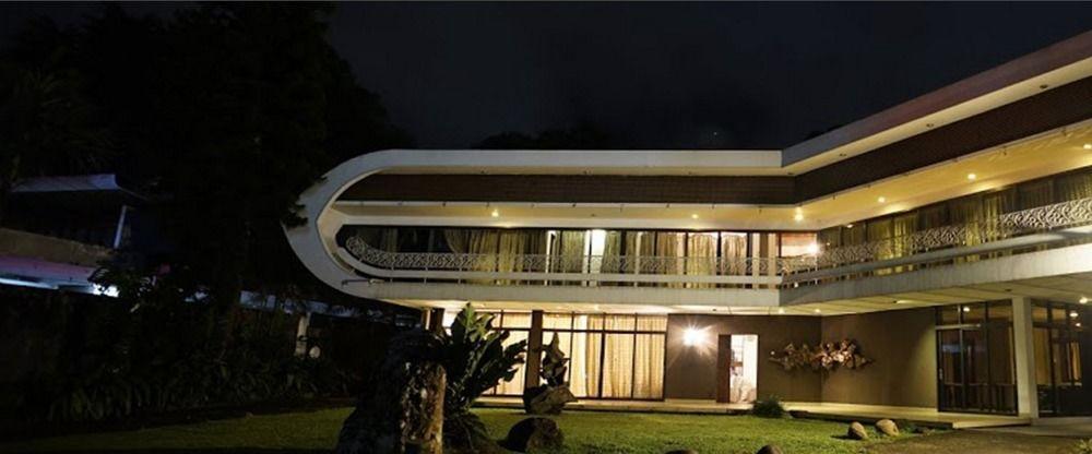 Nilani Hotel Ratnapura Exterior foto